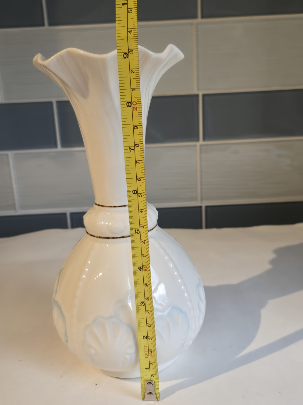 Belleek Rossmore White and Light Blue Decorative Ceramic Vase with Gold Trim - Picture 7 of 7